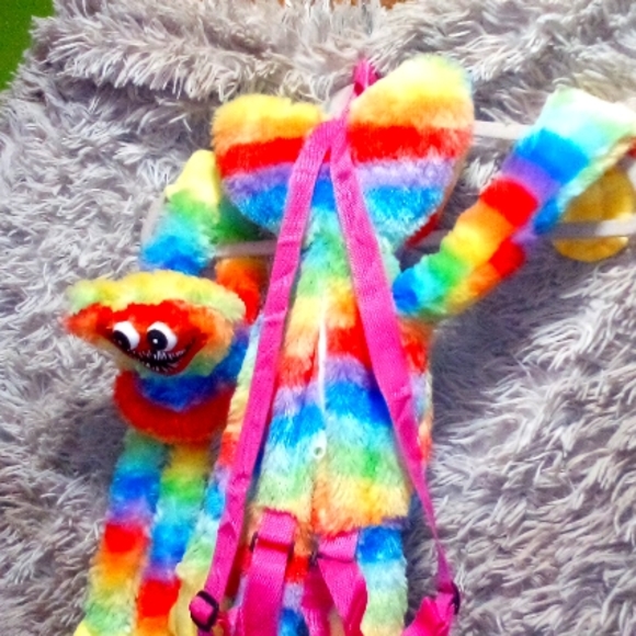 😀💕SOLD Out Cute Cuddly Rainbow Huggy Wuggy And Backpack Set Bundle - Picture 6 of 16